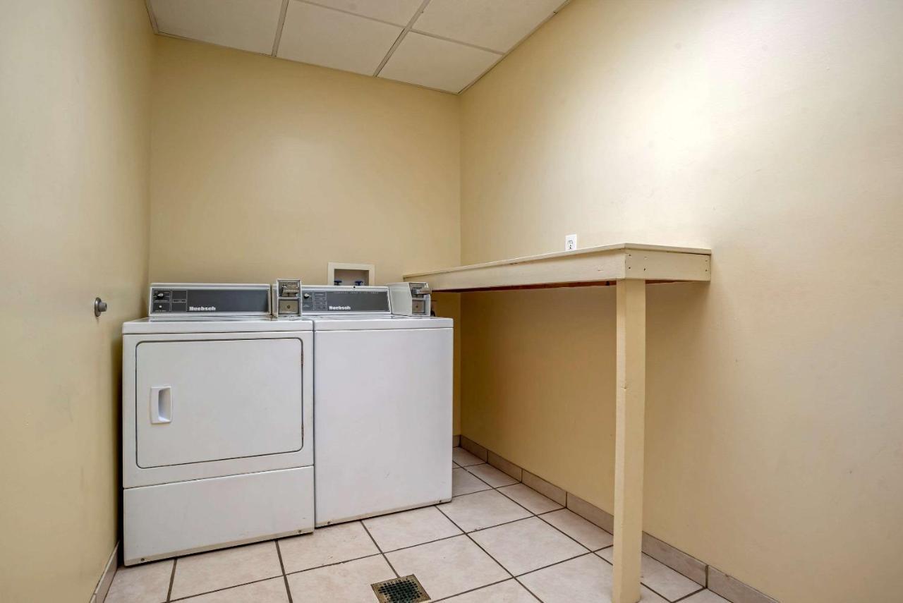 Comfort Suites Oxford I-20 Exit 188 Екстер'єр фото