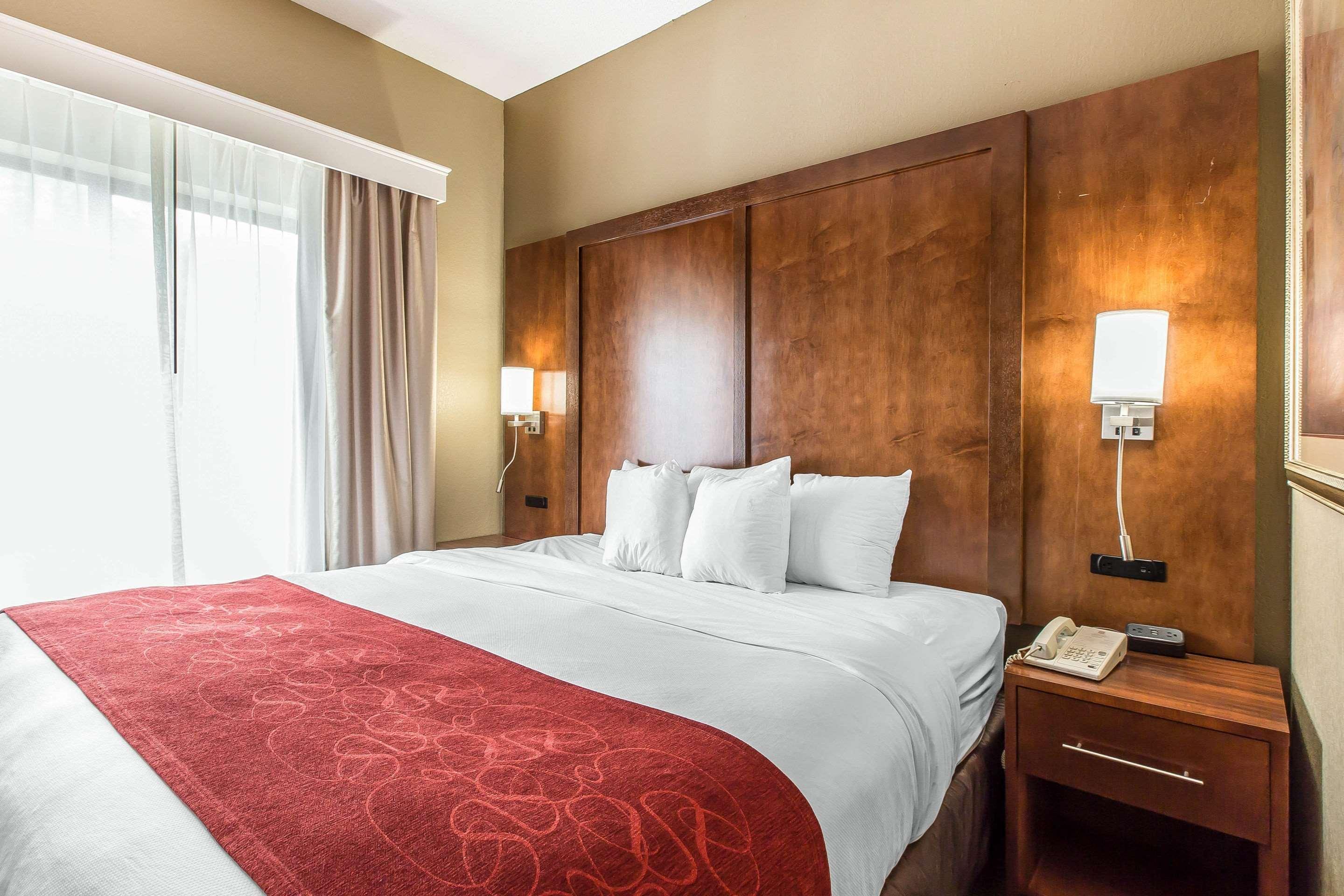 Comfort Suites Oxford I-20 Exit 188 Екстер'єр фото