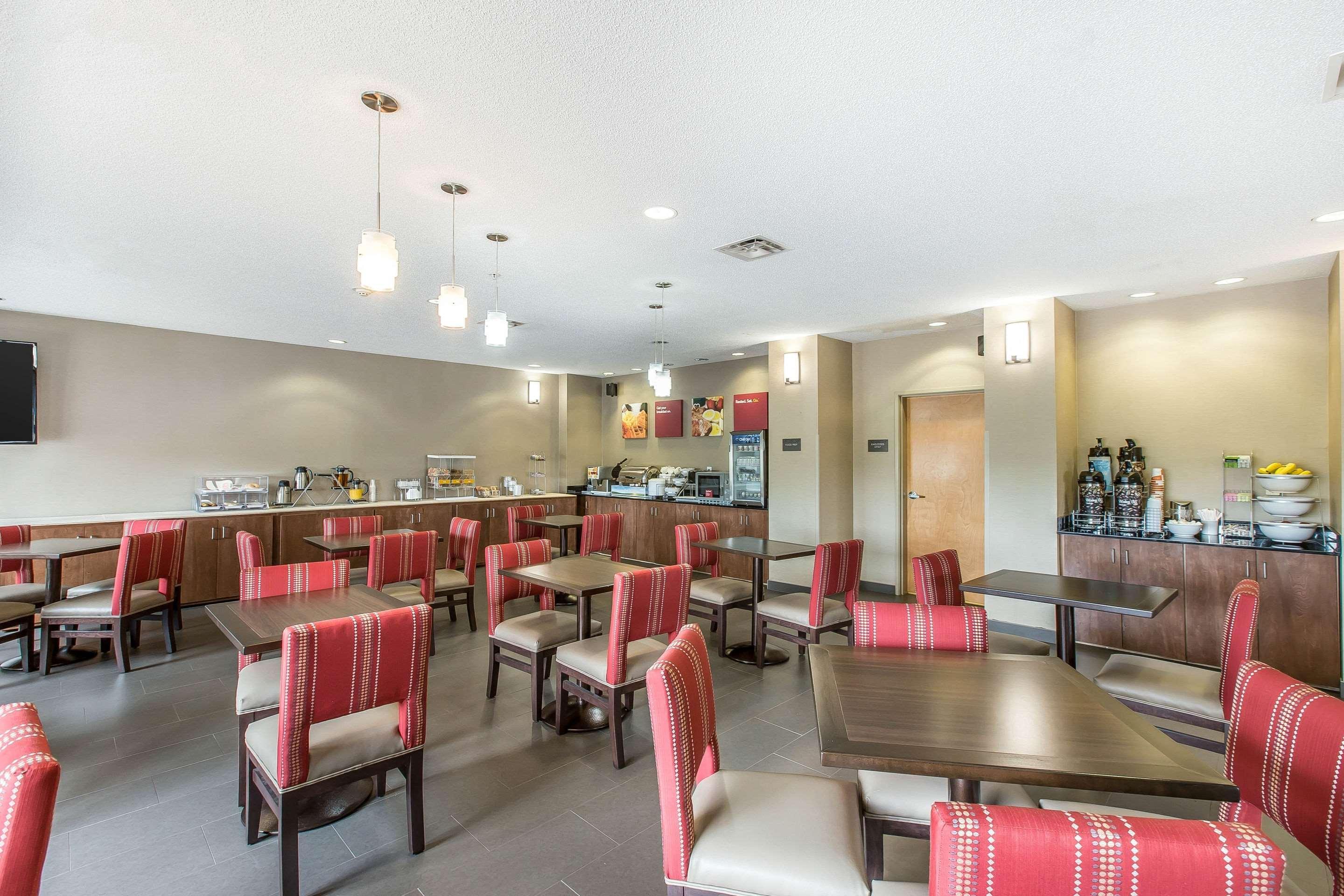 Comfort Suites Oxford I-20 Exit 188 Екстер'єр фото