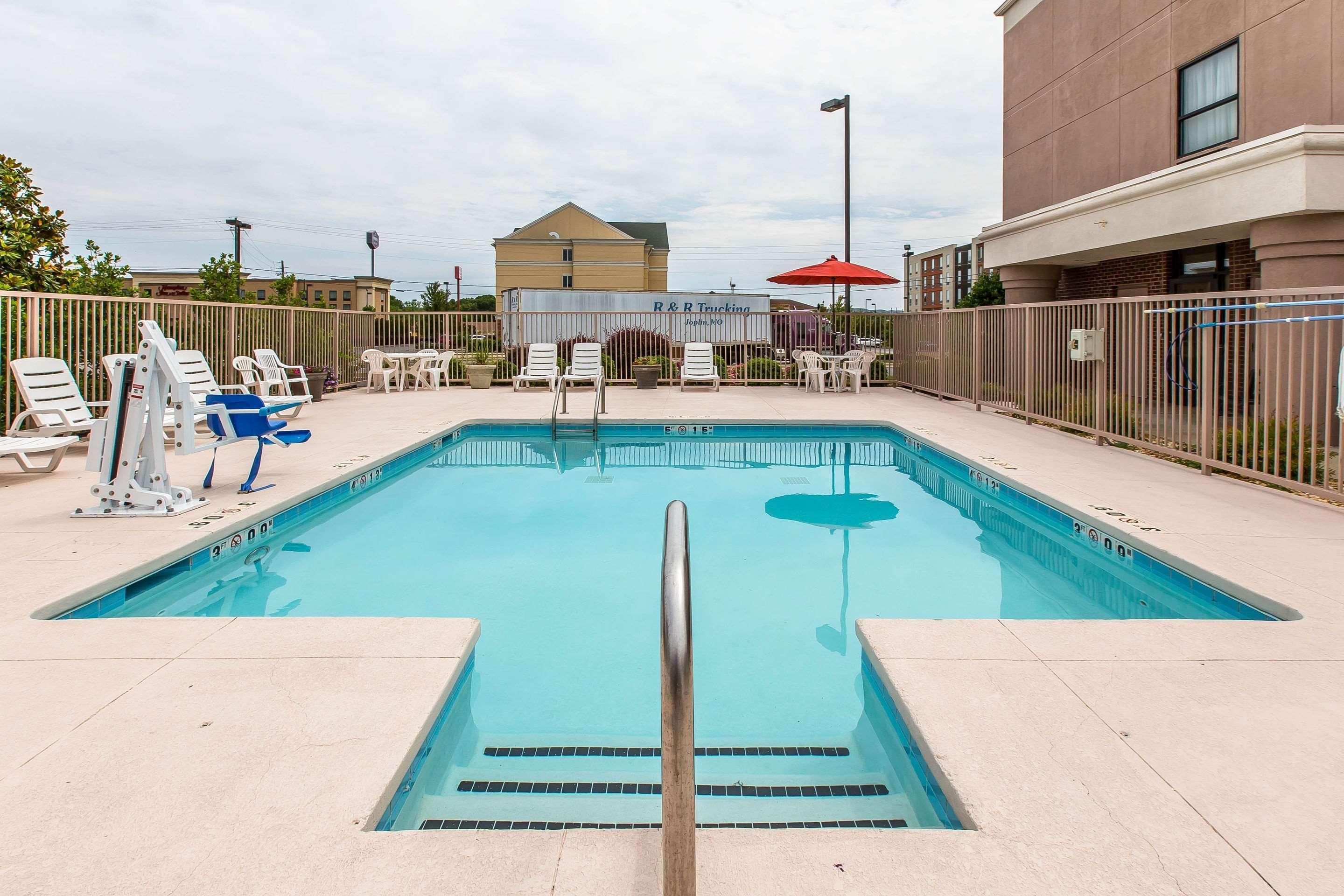 Comfort Suites Oxford I-20 Exit 188 Екстер'єр фото