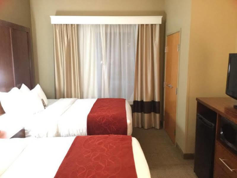 Comfort Suites Oxford I-20 Exit 188 Екстер'єр фото